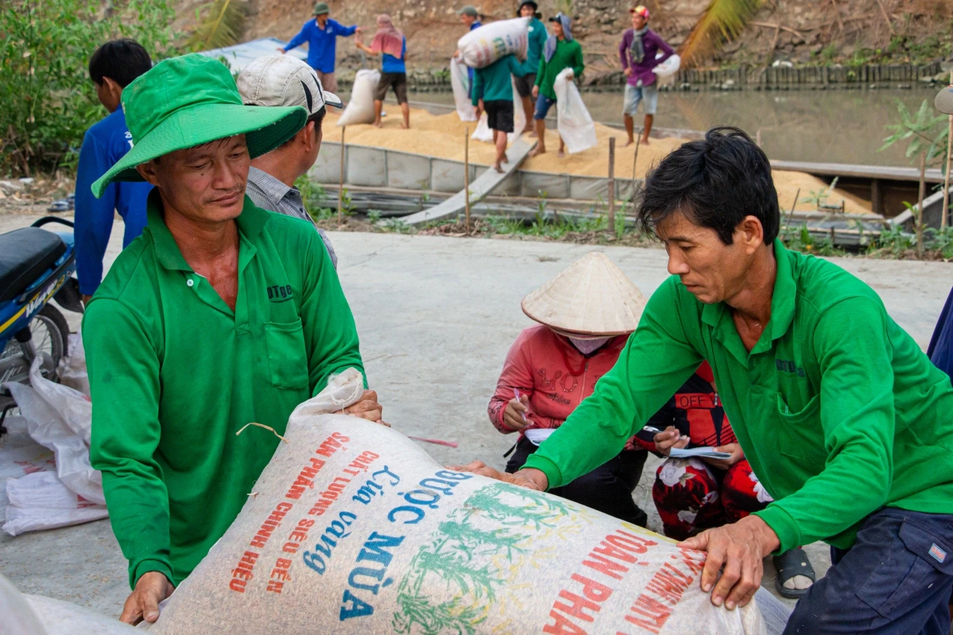 The Prime Minister requested increased credit and expansion of rice export markets